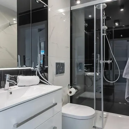 Zgoda 13 P&o Serviced Apartamento *